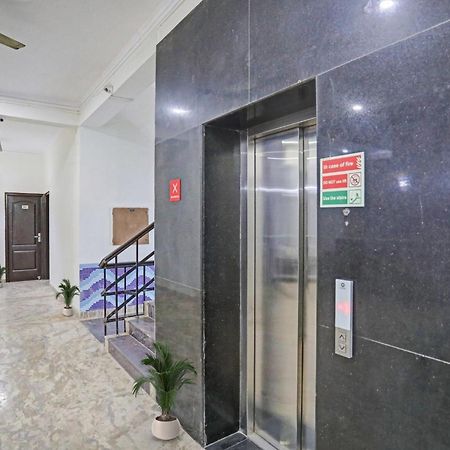 فندق Townhouse The Premier View Near Iskcon Temple نويدا المظهر الخارجي الصورة